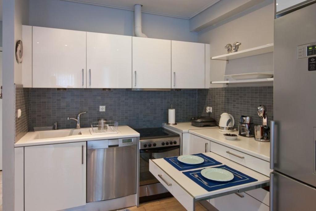Acropolis Luxury Apartment With Balcony Atenas Exterior foto
