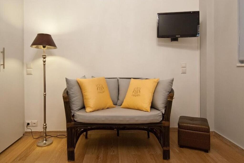 Acropolis Luxury Apartment With Balcony Atenas Exterior foto